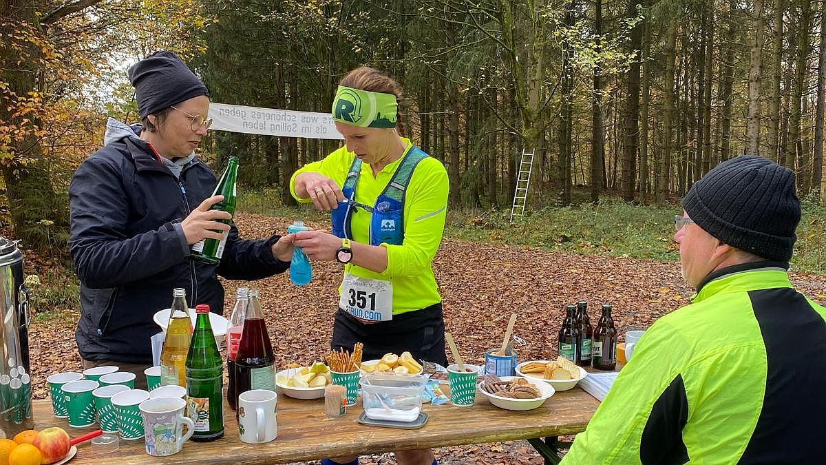 Verpflegungsposten 5 mit der schnellsten Frau des Tages, Agata Krafcyk-Möhring.