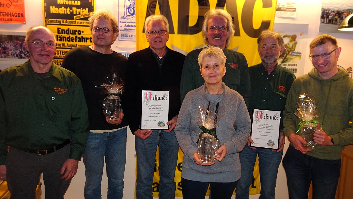 Ehrung für langjährige Mitgliedschaft (v.l.): Uwe Thies (40 Jahre), Jochen Dörner (25), Jörg-Otto Quentin (50/Ehrenmitglied), Heike Fraas (25), Dietrich Siemon (scheidender Erster Vorsitzender), Günter Schlieper (50/Ehrenmitglied), Manfred Sustrate (25)