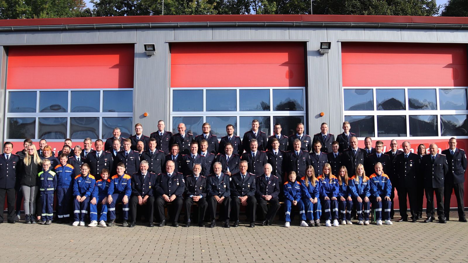Die Feuerwehr Naensen im Jahr 2025. Die Feuerwehr Naensen im Jahr 2025.